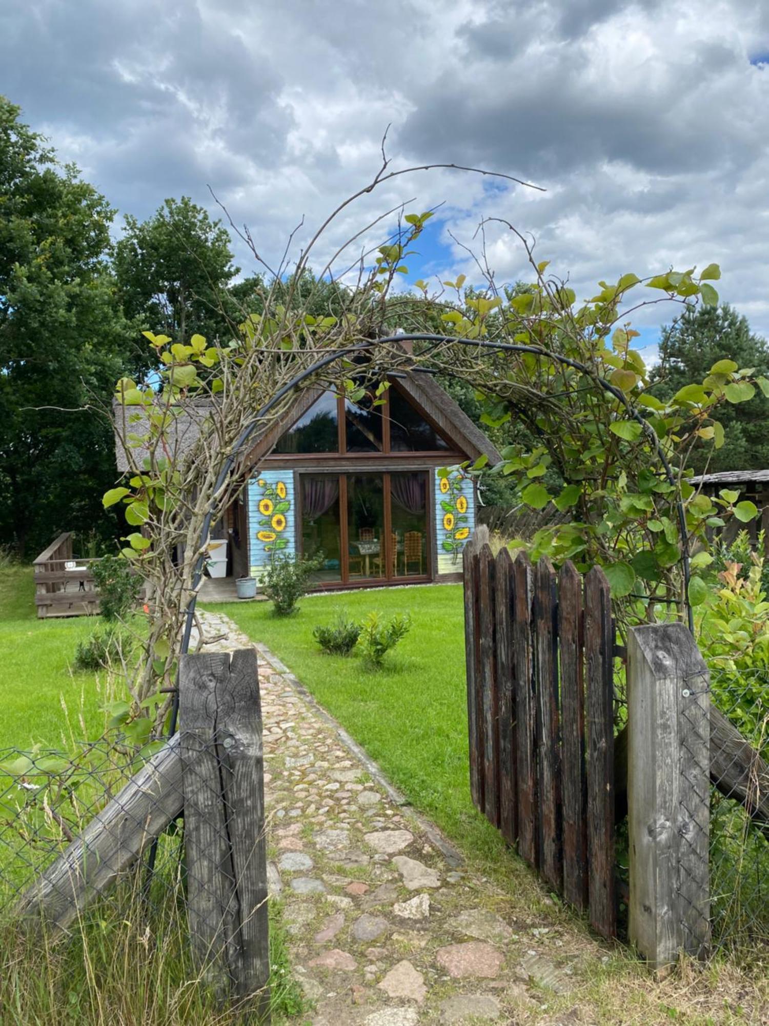 Ptasia Osada Domek Czajka 4-6 osób Gardna Wielka Exterior foto